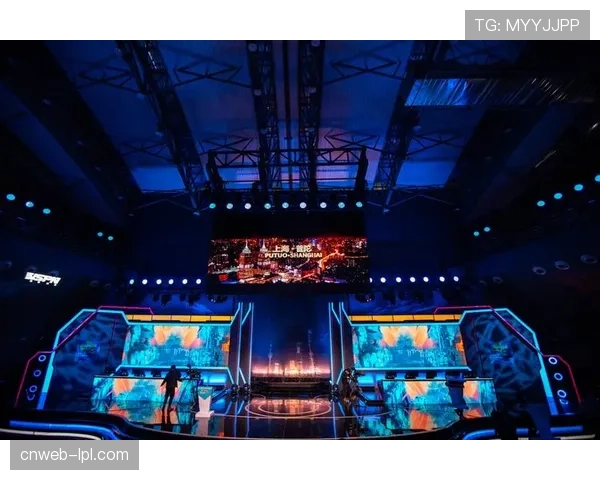 电竞专业学生参与赛事执行，实战经验促进就业竞争力