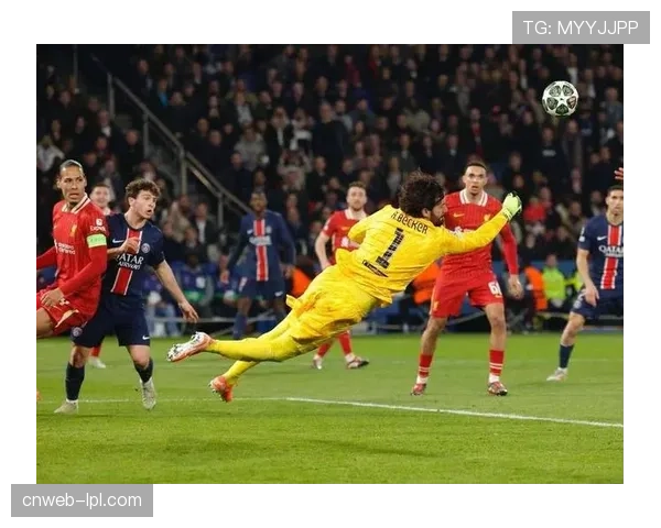 巴黎圣日耳曼多线作战体能下降，防守失误率增加