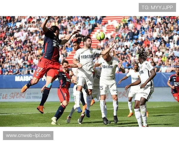 热那亚1-1卡利亚里，保级关键战双方握手言和